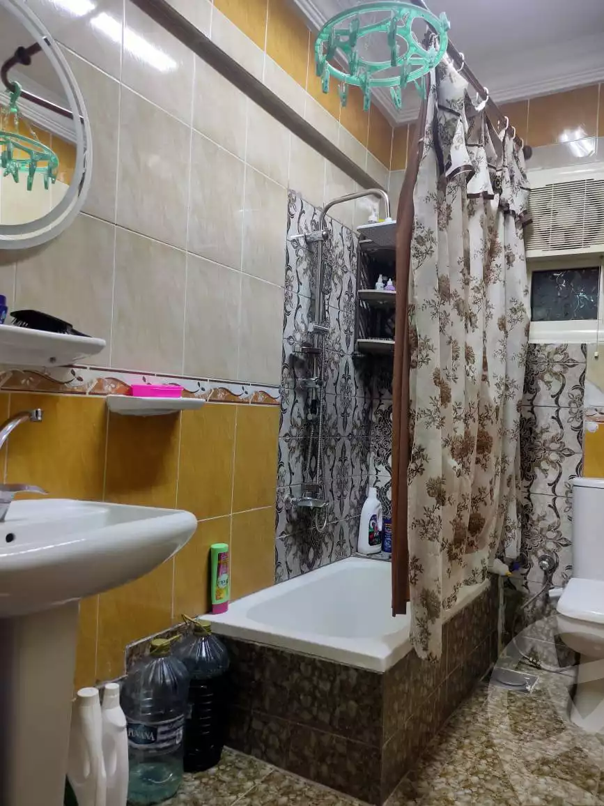 https://aqarmap.com.eg/en/listing/6345853-for-sale-cairo-ain-shams-ain-shams-el-sharkia-el-eshrein-stt