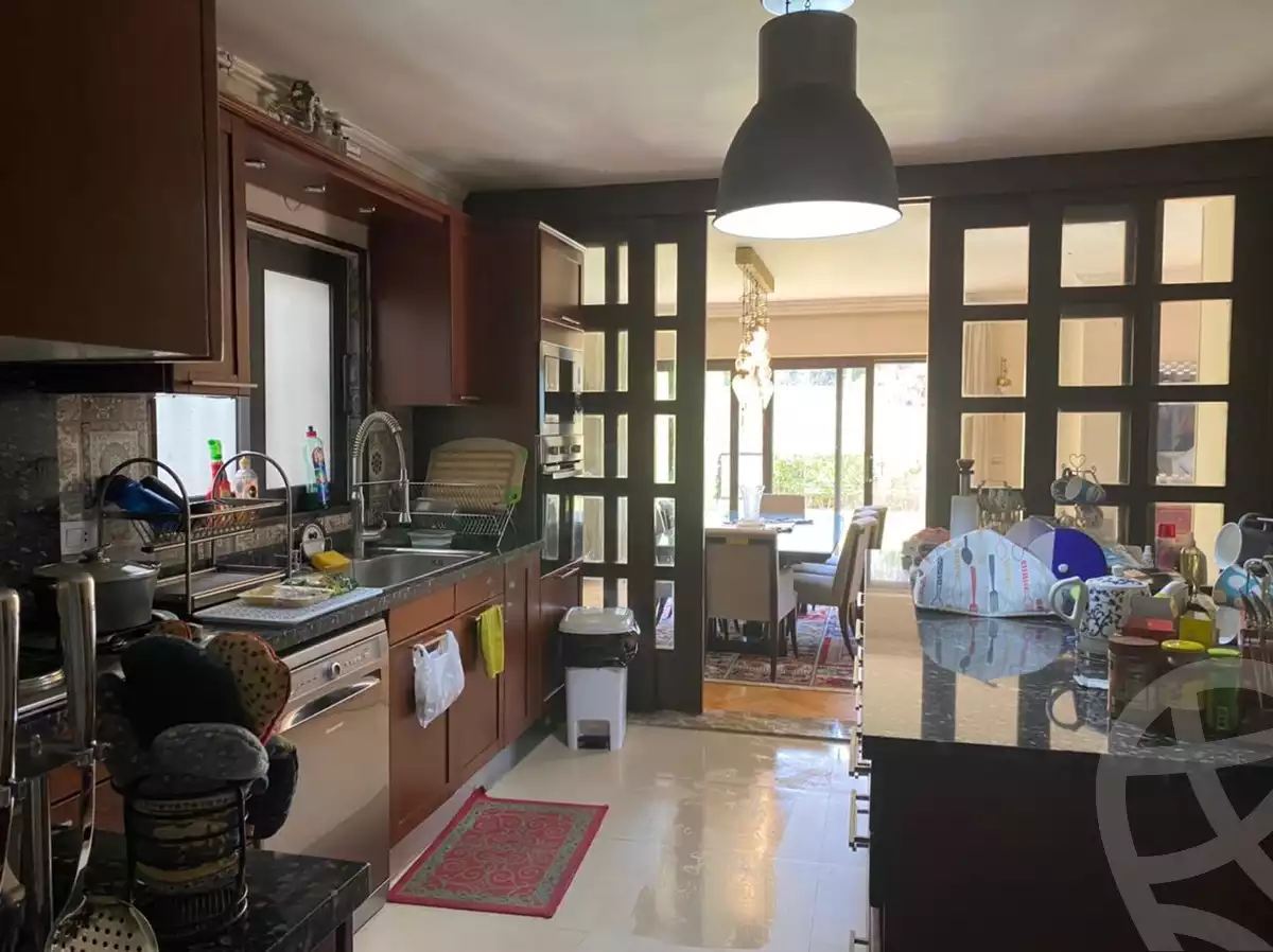 https://aqarmap.com.eg/ar/listing/6351077-for-rent-cairo-el-sheikh-zayed-city-compounds-kmbwnd-wyst-twn-swdyk