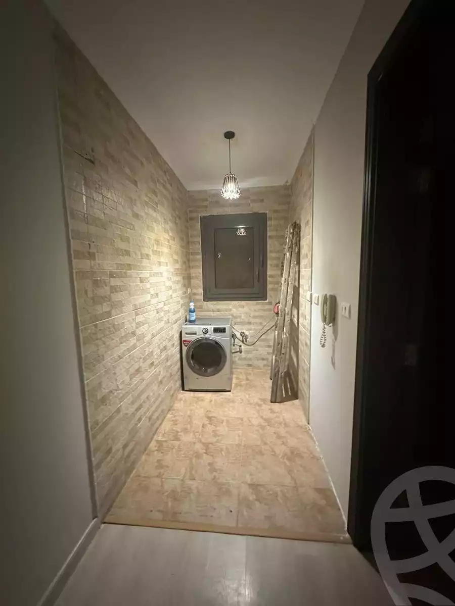 https://aqarmap.com.eg/en/listing/6351284-for-sale-cairo-el-sheikh-zayed-city-compounds-kmbwnd-ljry-swdyk