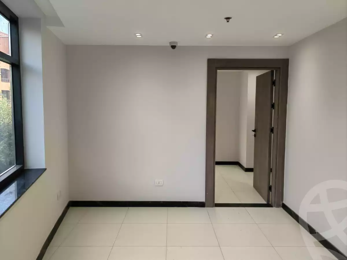 https://aqarmap.com.eg/ar/listing/6351688-for-rent-cairo-el-sheikh-zayed-city-compounds-central-avenue-mall-mabany-edris