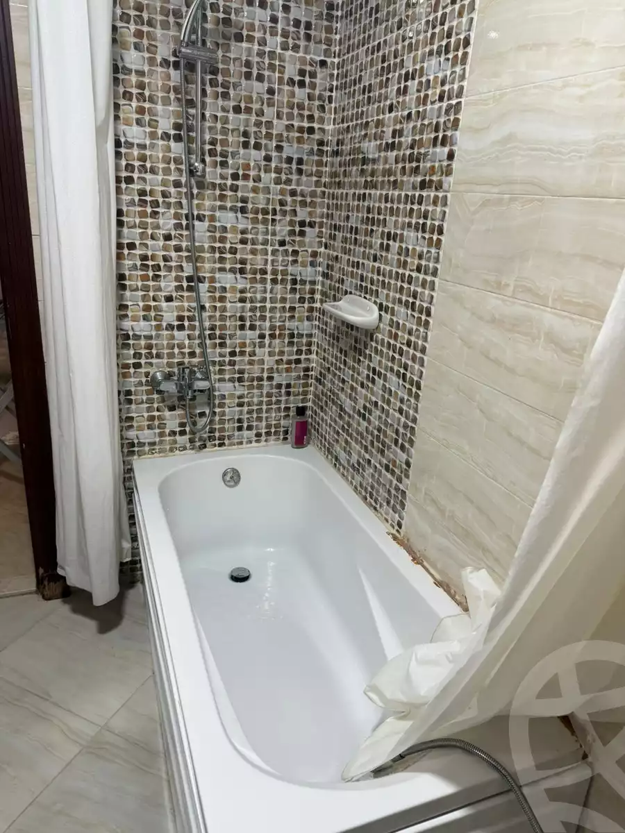 https://aqarmap.com.eg/ar/listing/6351773-for-rent-cairo-el-sheikh-zayed-city-compounds-dr-msr