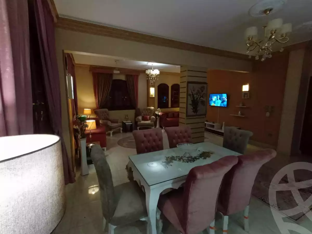 https://aqarmap.com.eg/ar/listing/6352310-for-rent-cairo-new-cairo-first-settlement-mhwr-mstfy-kml