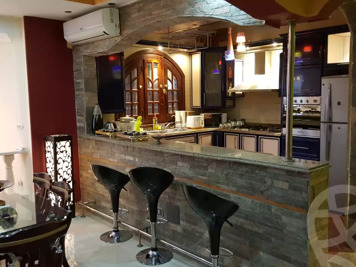 https://aqarmap.com.eg/ar/listing/6352310-for-rent-cairo-new-cairo-first-settlement-mhwr-mstfy-kml