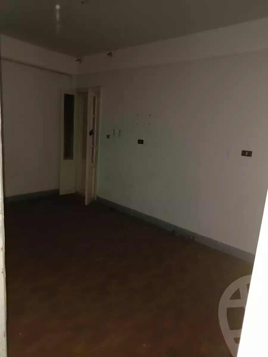 https://aqarmap.com.eg/ar/listing/6352366-for-sale-alexandria-el-asafra-l-sfr-qbly-el-maahad-el-dini-st