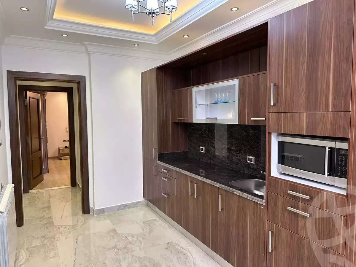 https://aqarmap.com.eg/ar/listing/6353137-for-rent-cairo-new-cairo-compounds-hyde-park-centre-ville-hyde-park