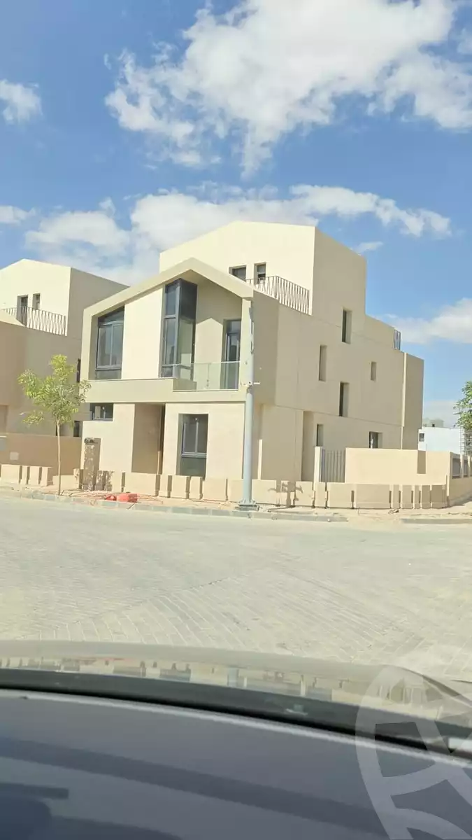https://aqarmap.com.eg/ar/listing/6353643-for-sale-cairo-el-sheikh-zayed-city-lshykh-zyd-ljdyd-karmell-compound-sodic