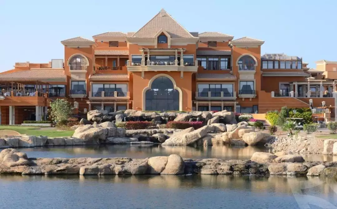 https://aqarmap.com.eg/ar/listing/6353881-for-sale-red-sea-hurghada-resorts-arc-of-soma-resort-soma-bay