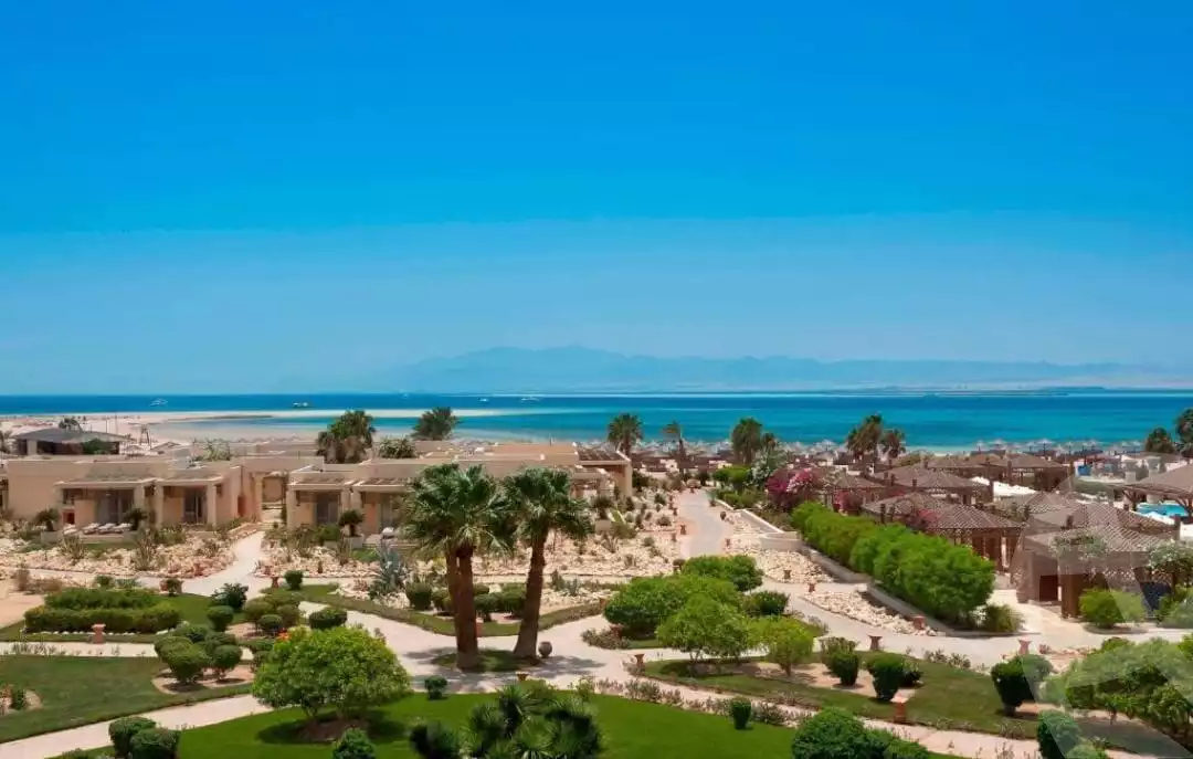 https://aqarmap.com.eg/ar/listing/6353881-for-sale-red-sea-hurghada-resorts-arc-of-soma-resort-soma-bay