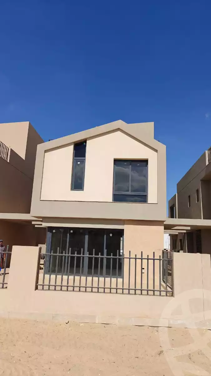 https://aqarmap.com.eg/ar/listing/6353920-for-sale-cairo-el-sheikh-zayed-city-lshykh-zyd-ljdyd-karmell-compound-sodic