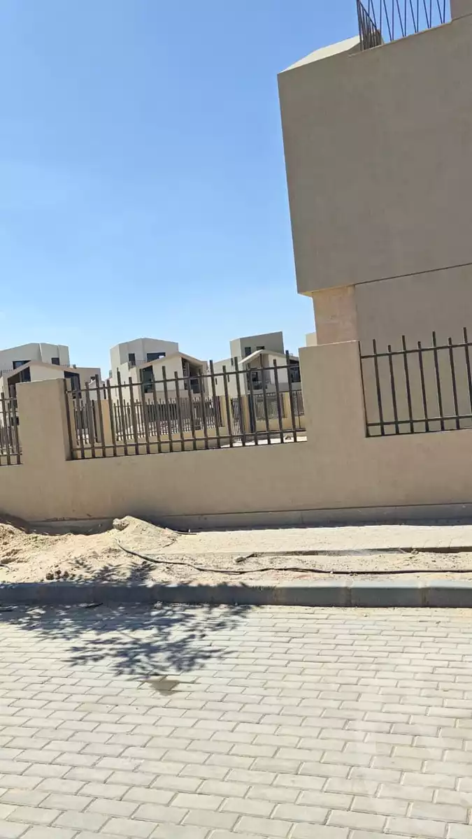 https://aqarmap.com.eg/ar/listing/6353920-for-sale-cairo-el-sheikh-zayed-city-lshykh-zyd-ljdyd-karmell-compound-sodic