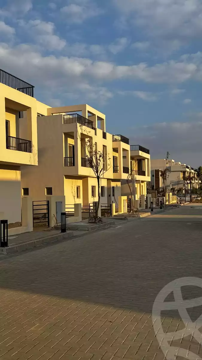 https://aqarmap.com.eg/en/listing/6356217-for-sale-cairo-el-sheikh-zayed-city-lshykh-zyd-ljdyd-lac-ville-el-gabry-developments