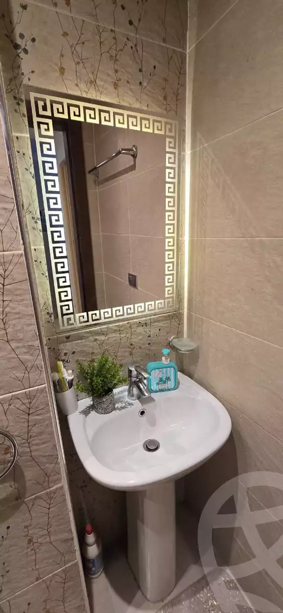 https://aqarmap.com.eg/ar/listing/6356741-for-rent-cairo-el-sheikh-zayed-city-compounds-zayed-regency