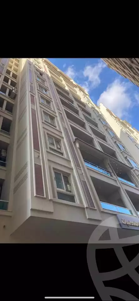 https://aqarmap.com.eg/en/listing/6356987-for-sale-alexandria-smouha-compounds-in-smouha