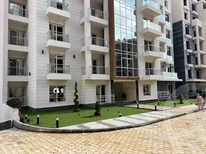 https://aqarmap.com.eg/en/listing/6359157-for-sale-cairo-new-administrative-capital-r7-oia