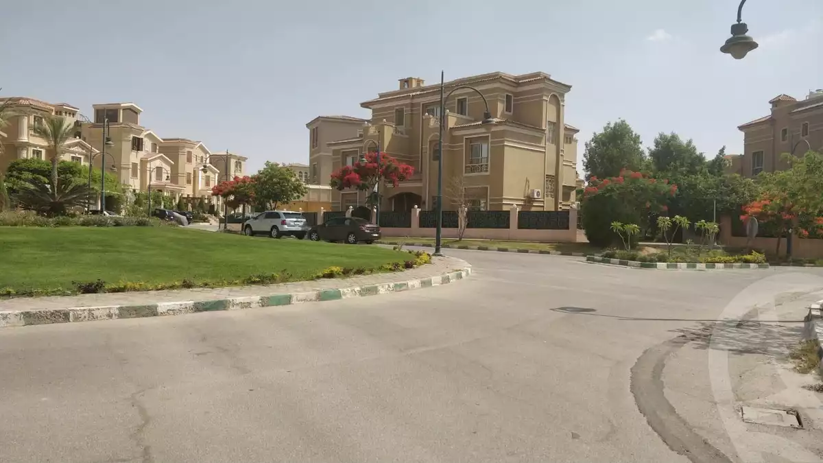 https://aqarmap.com.eg/en/listing/6359747-for-rent-cairo-new-cairo-compounds-grand-residence-al-ahly-sabbour