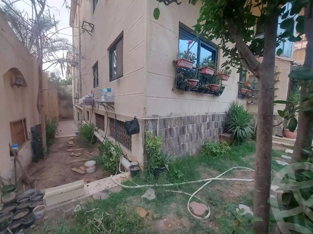 https://aqarmap.com.eg/en/listing/6360663-for-sale-cairo-new-cairo-ganob-el-akadamiya-orouba-axis
