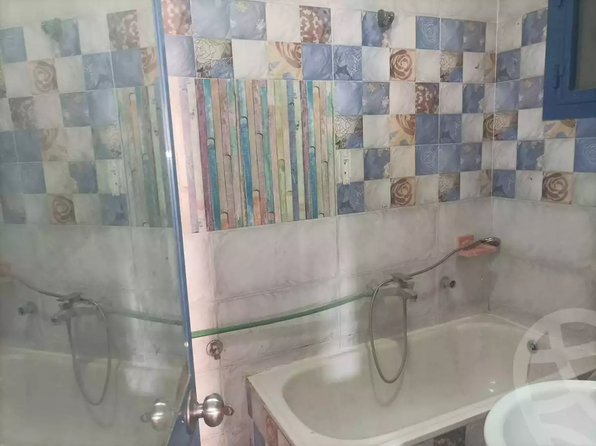https://aqarmap.com.eg/en/listing/6361409-for-rent-cairo-ain-shams-ahmed-esmat-st