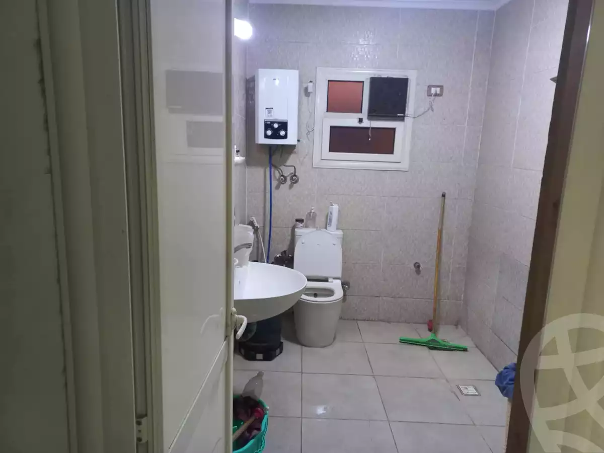 https://aqarmap.com.eg/ar/listing/6362038-for-sale-cairo-helwan-helwan-el-sharkeya-heidar-st