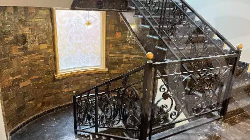 https://aqarmap.com.eg/ar/listing/6362229-for-sale-cairo-new-cairo-sharq-el-akadamiya-salah-nasim-st