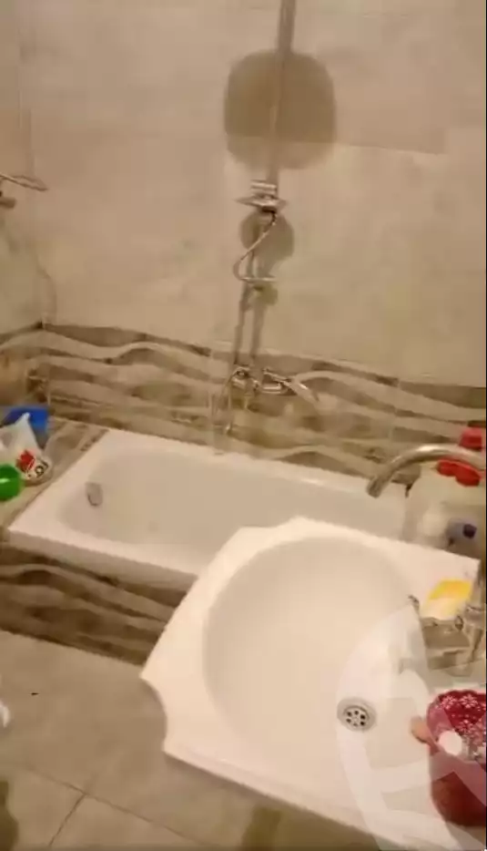 https://aqarmap.com.eg/en/listing/6362853-for-sale-cairo-helwan-kwrnysh-hlwn