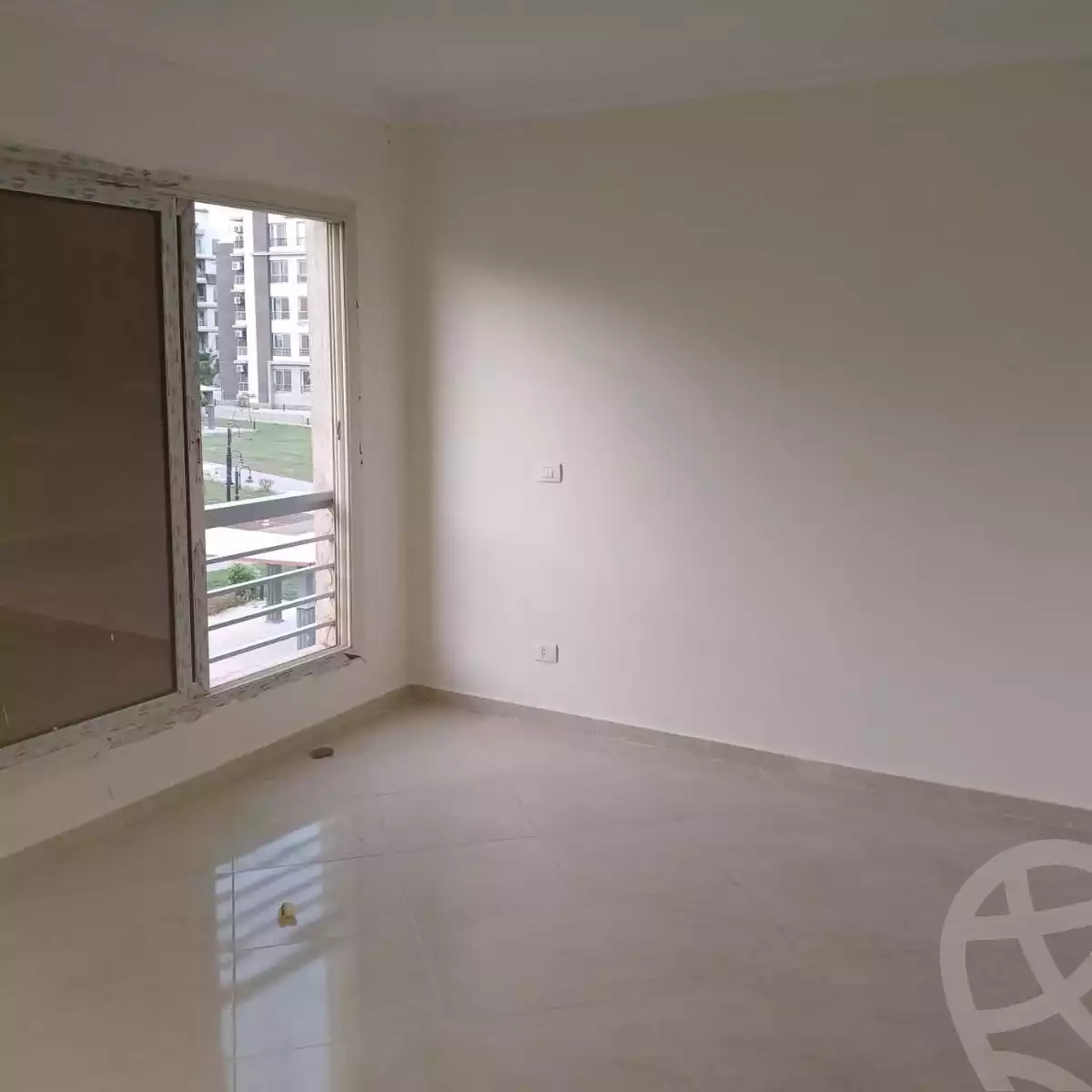 https://aqarmap.com.eg/en/listing/6363007-for-sale-cairo-el-sheikh-zayed-city-compounds-dr-msr