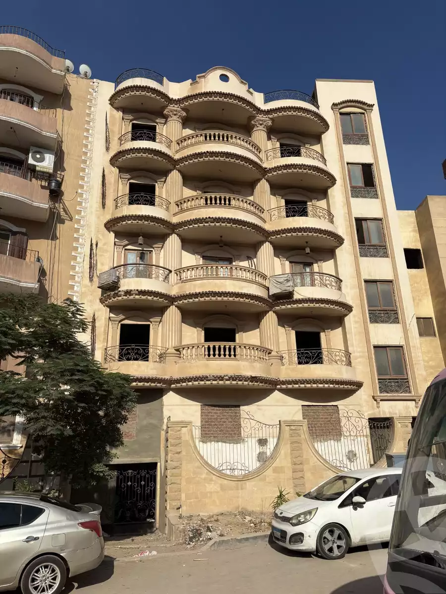 https://aqarmap.com.eg/en/listing/6364238-for-sale-cairo-mokattam-el-hadabah-el-wosta-el-mantaqa-el-rabaa-sama-school-rd