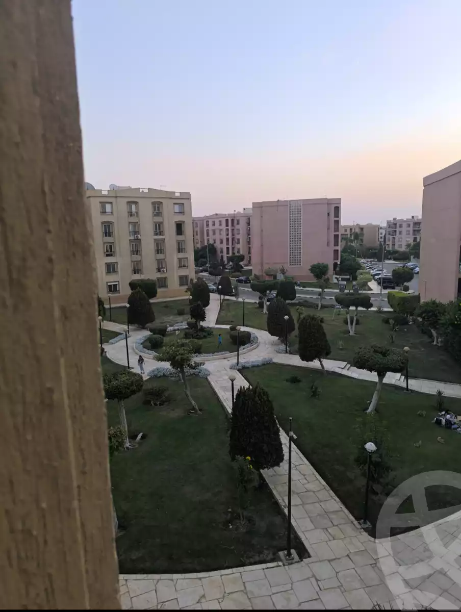 https://aqarmap.com.eg/ar/listing/6364730-for-rent-cairo-new-cairo-lrhb-city-phase-1-ahmed-rami-st