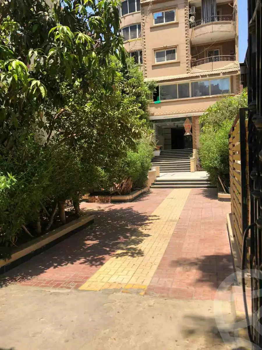 https://aqarmap.com.eg/en/listing/6366055-for-sale-cairo-el-haram-shareaa-el-haram