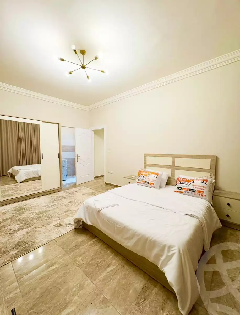 https://aqarmap.com.eg/en/listing/5863142-for-rent-cairo-new-cairo-compounds-el-mostashareen-compound