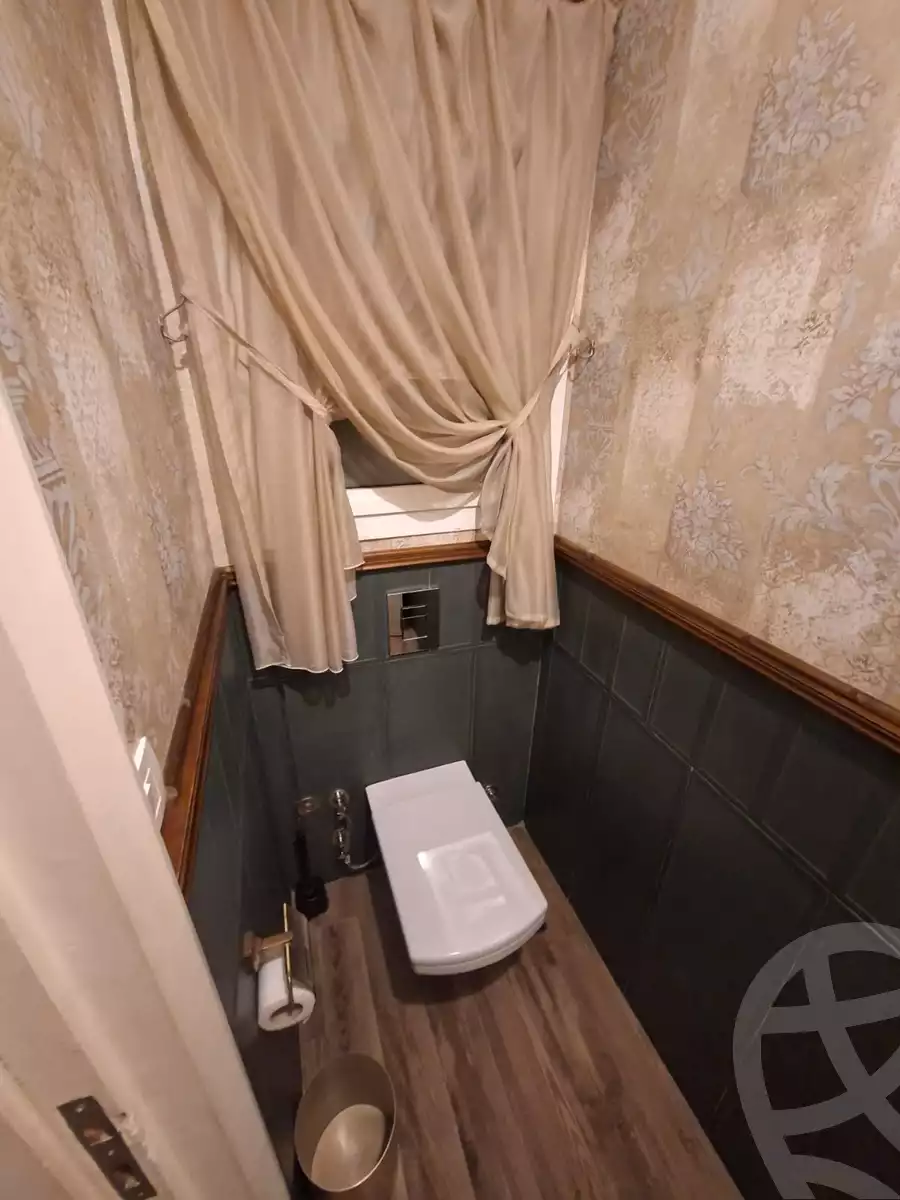https://aqarmap.com.eg/en/listing/6368421-for-sale-cairo-el-sheikh-zayed-city-compounds-beverly-hills