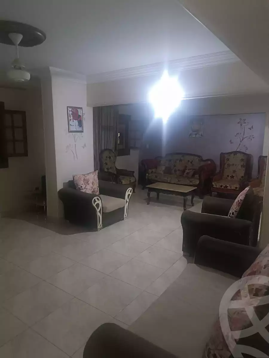 https://aqarmap.com.eg/ar/listing/6372647-for-sale-cairo-ain-shams-ain-shams-el-sharkia-afifi-effat-st