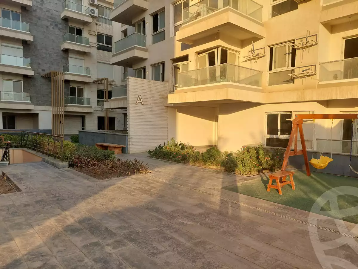 https://aqarmap.com.eg/ar/listing/6372256-for-rent-cairo-new-cairo-compounds-mwntn-fyw-y-syty-club-park-mountain-view-icity