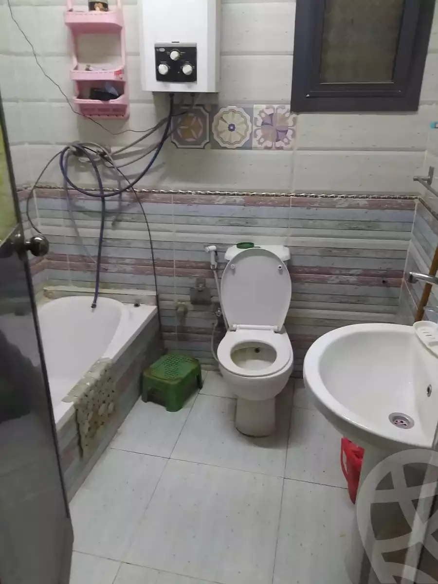 https://aqarmap.com.eg/ar/listing/6373819-for-sale-qalyubia-shubra-el-khaima-shubra-el-khaima-city-hamis-st