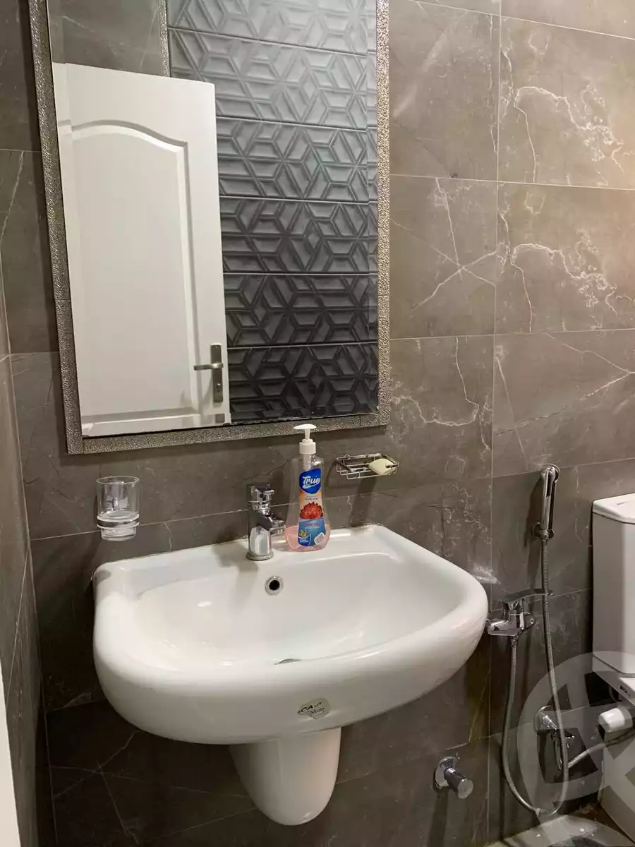 https://aqarmap.com.eg/ar/listing/6375369-for-rent-cairo-new-cairo-compounds-kmbwnd-lnkhyl