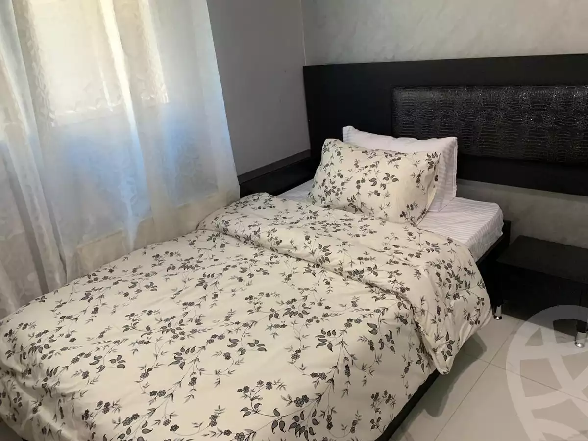 https://aqarmap.com.eg/ar/listing/6375369-for-rent-cairo-new-cairo-compounds-kmbwnd-lnkhyl