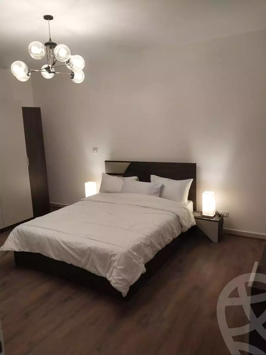 https://aqarmap.com.eg/en/listing/6375430-for-rent-cairo-new-cairo-lrhb-city-phase-4-mohammed-farid-st