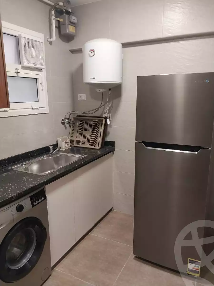https://aqarmap.com.eg/en/listing/6375430-for-rent-cairo-new-cairo-lrhb-city-phase-4-mohammed-farid-st