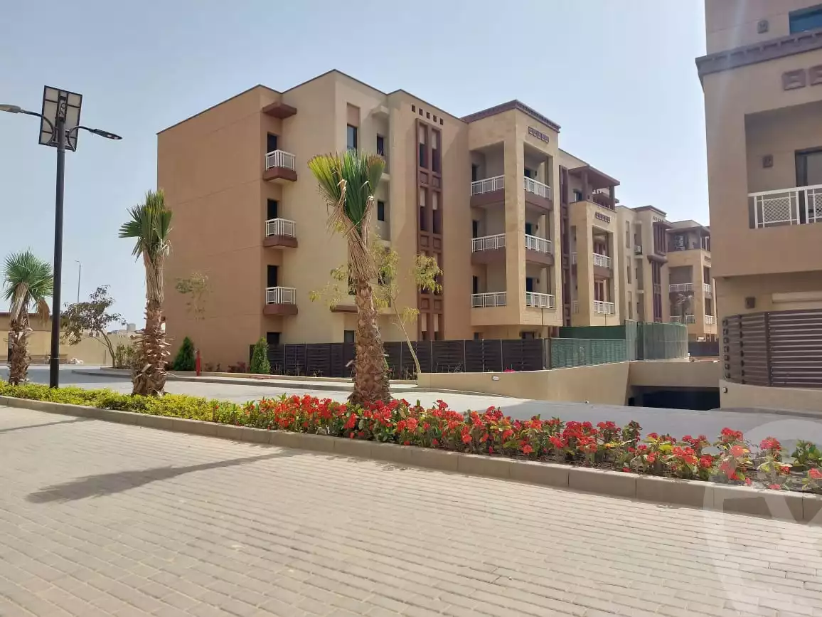 https://aqarmap.com.eg/ar/listing/6376401-for-sale-cairo-6th-of-october-compounds-green-5