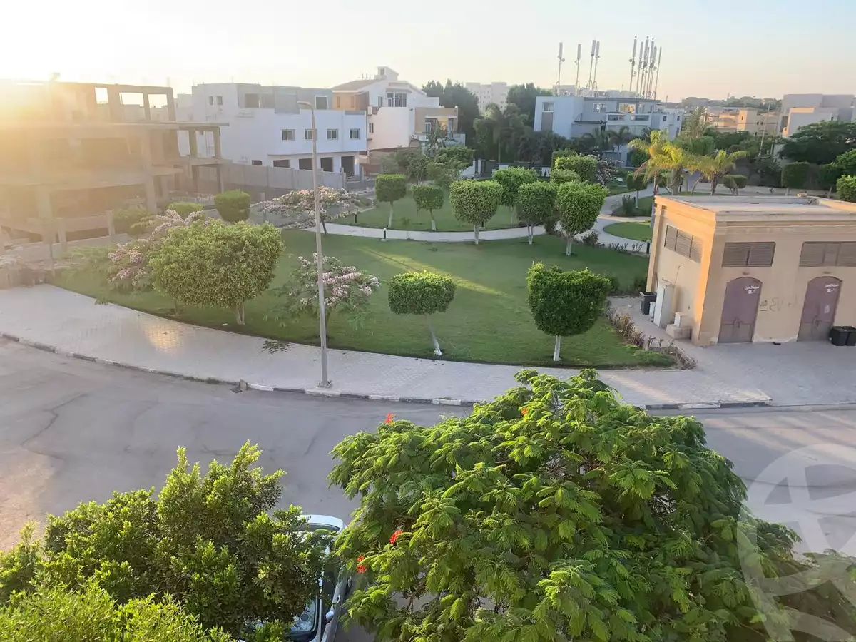https://aqarmap.com.eg/en/listing/6376515-for-sale-cairo-el-sheikh-zayed-city-compounds-beverly-hills