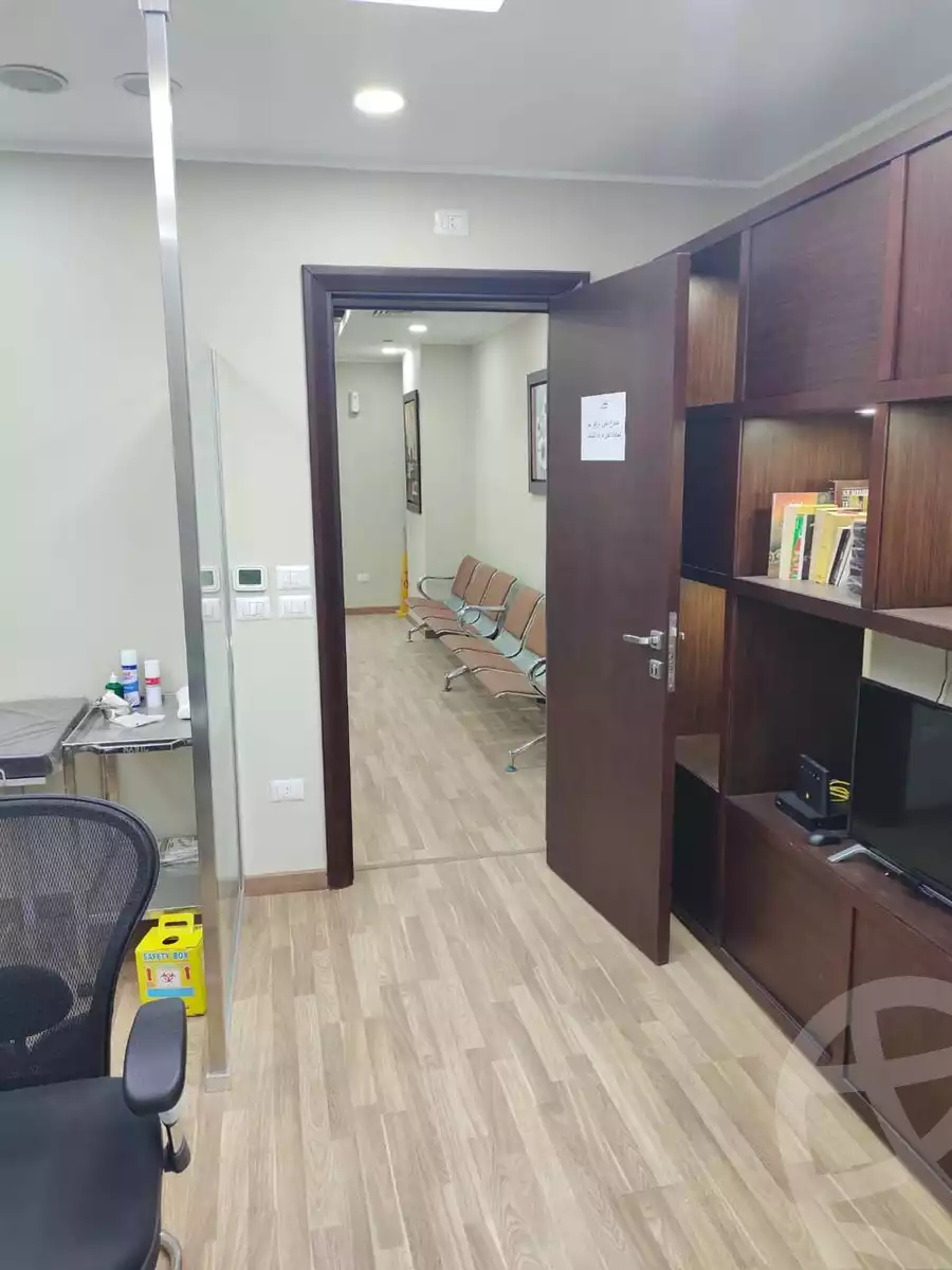 https://aqarmap.com.eg/en/listing/6377106-for-sale-cairo-el-sheikh-zayed-city-compounds-capital-business-park