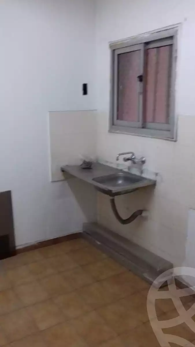 https://aqarmap.com.eg/en/listing/6377360-for-sale-cairo-heliopolis-roxy-square-al-ahram-st