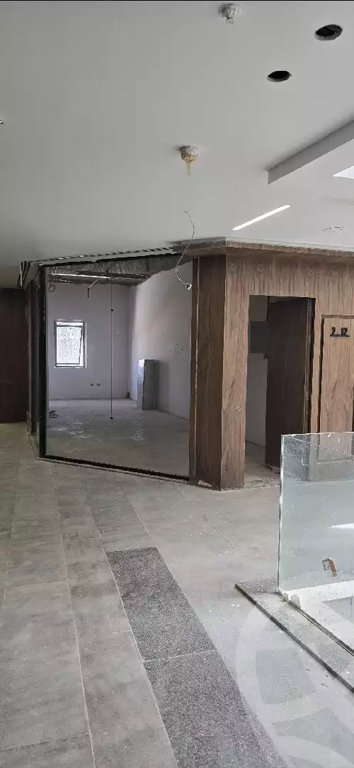 https://aqarmap.com.eg/ar/listing/6377820-for-rent-cairo-new-cairo-compounds-rock-gold-mall