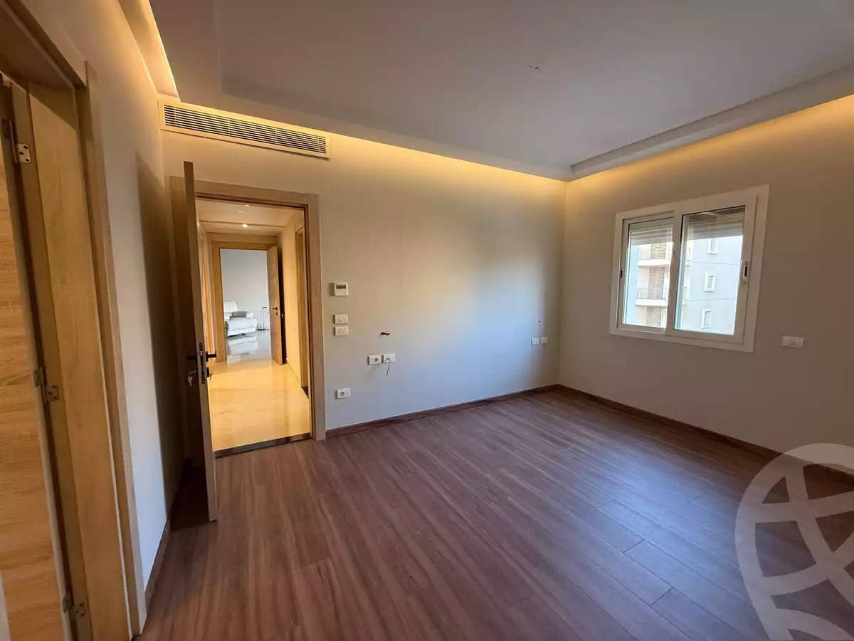 https://aqarmap.com.eg/ar/listing/6379641-for-rent-cairo-6th-of-october-compounds-october-plaza