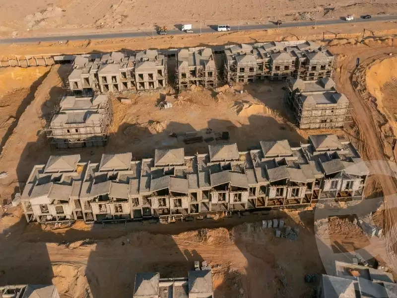 https://aqarmap.com.eg/ar/listing/6380051-for-sale-cairo-el-sheikh-zayed-city-compounds-kmbwnd-fyldj-wyst-dr-llttwyr
