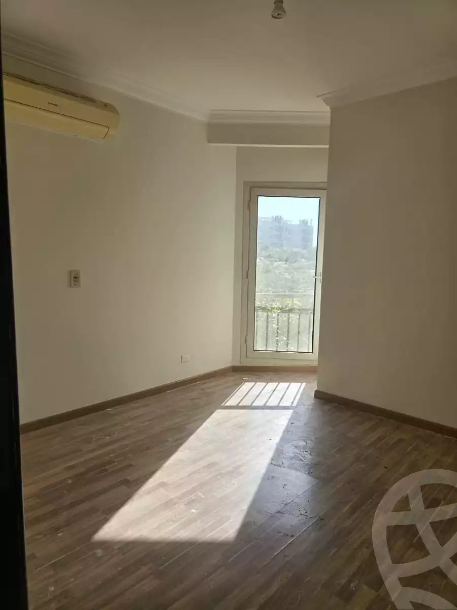 https://aqarmap.com.eg/ar/listing/6382207-for-rent-cairo-el-sheikh-zayed-city-compounds-dh-drys