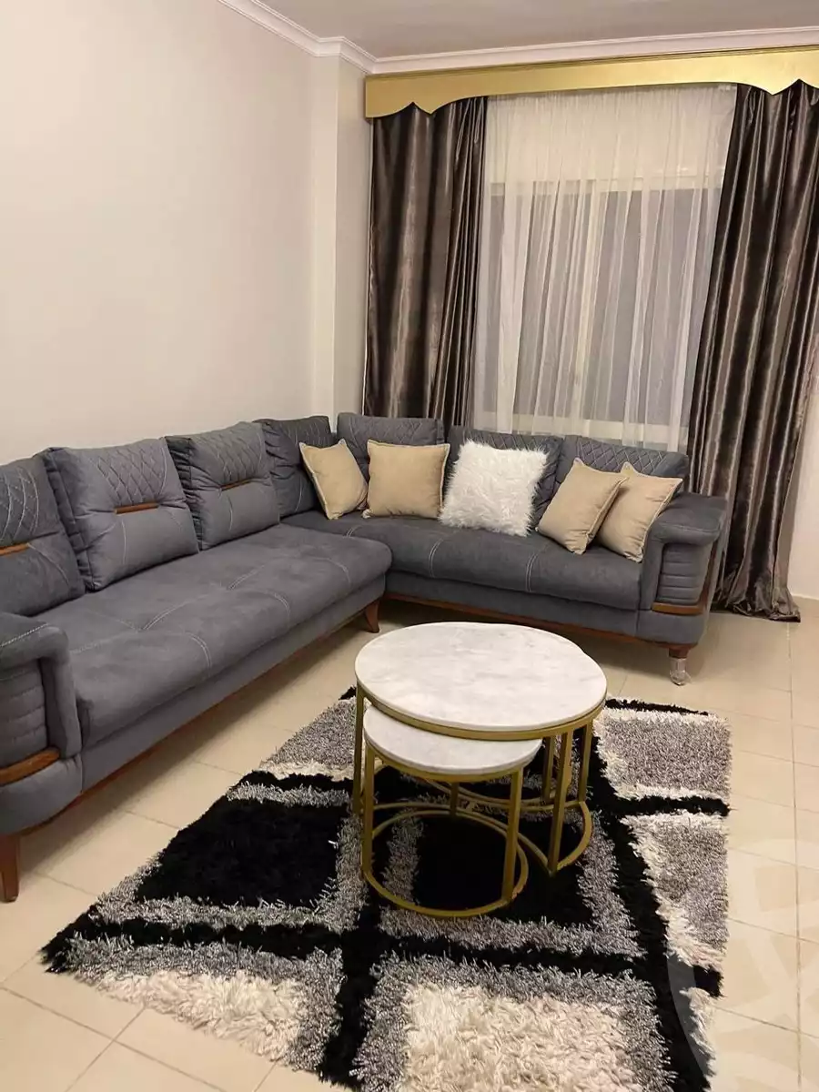 https://aqarmap.com.eg/ar/listing/6383242-for-rent-cairo-el-sheikh-zayed-city-shr-lshbb