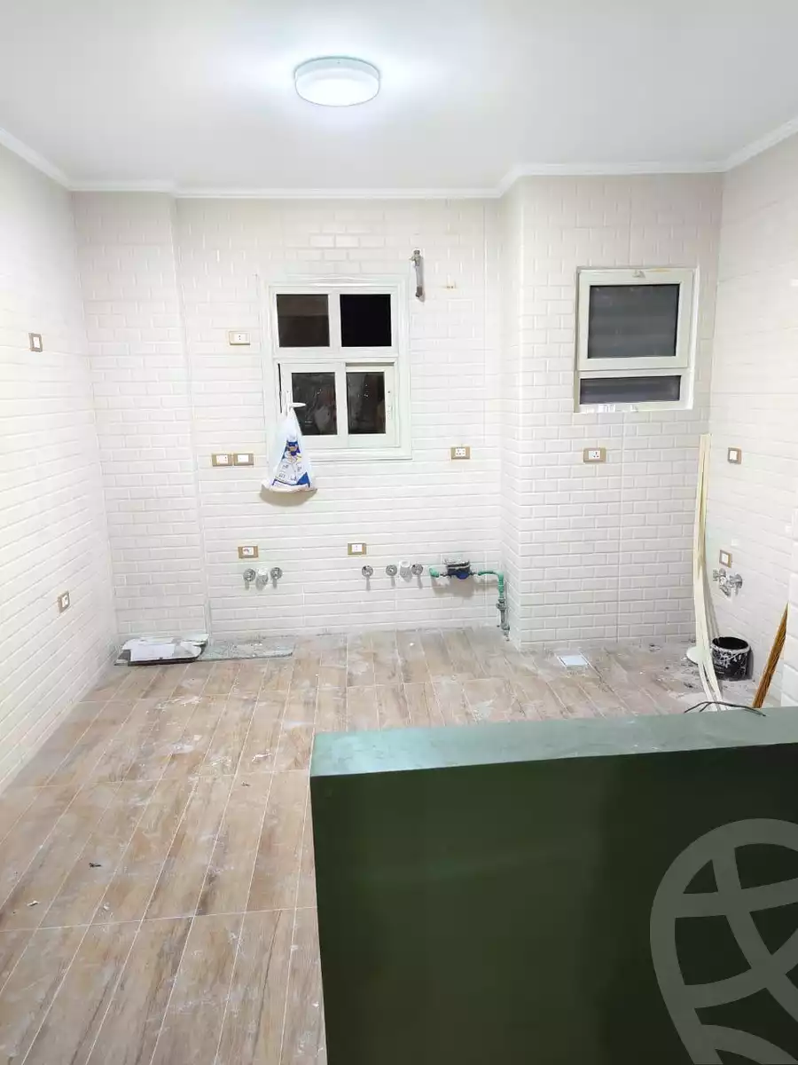 https://aqarmap.com.eg/en/listing/6384250-for-rent-cairo-new-cairo-compounds-rock-vera-compound