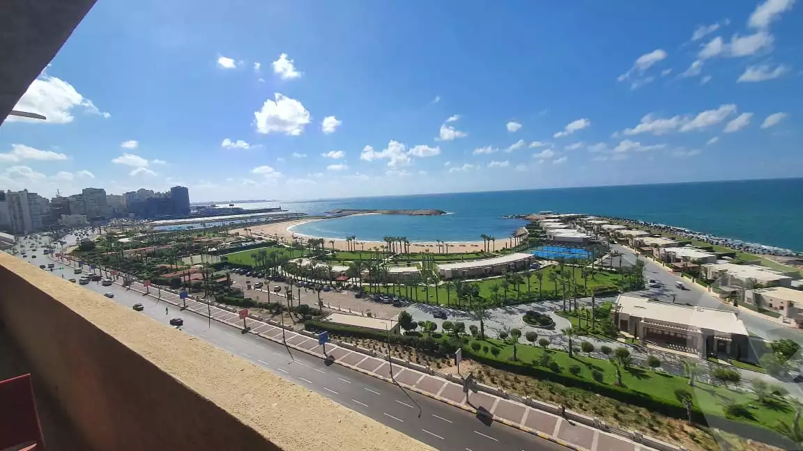 https://aqarmap.com.eg/ar/listing/6384566-for-sale-alexandria-sn-styfnw-san-stefano-grand-plaza