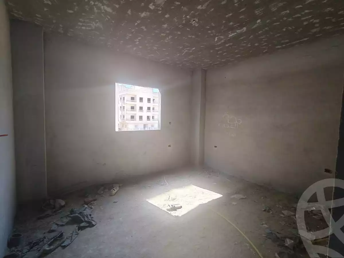 https://aqarmap.com.eg/en/listing/6385261-for-sale-cairo-new-cairo-bait-el-watan-south-suez-road-el-hay-el-takmely