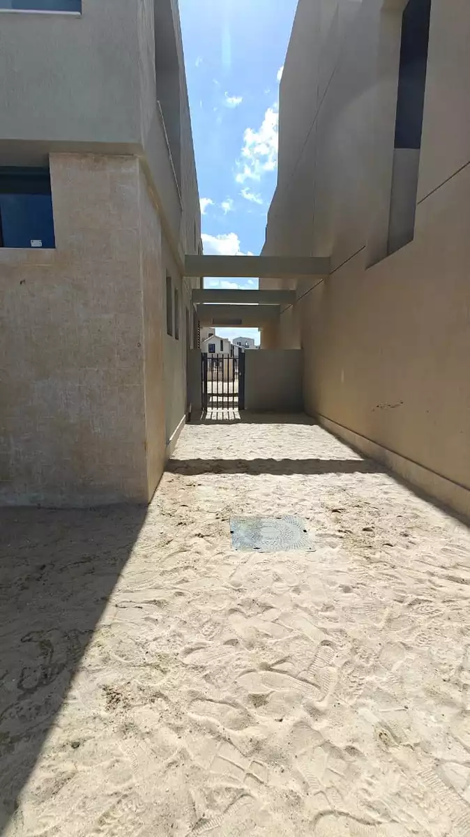 https://aqarmap.com.eg/ar/listing/6130045-for-sale-cairo-el-sheikh-zayed-city-lshykh-zyd-ljdyd-karmell-compound-sodic